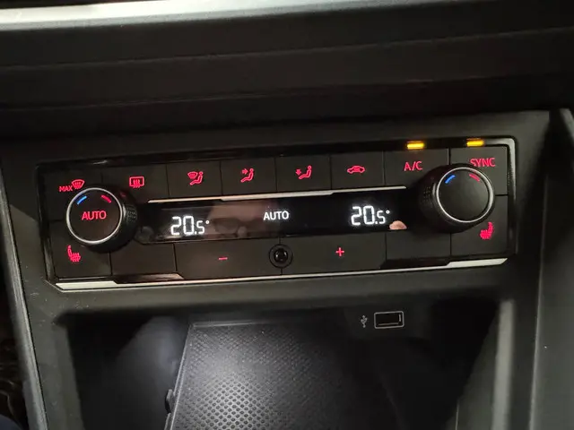 Volkswagen Polo 2.0 TSI GTI 2020 Benzine 23