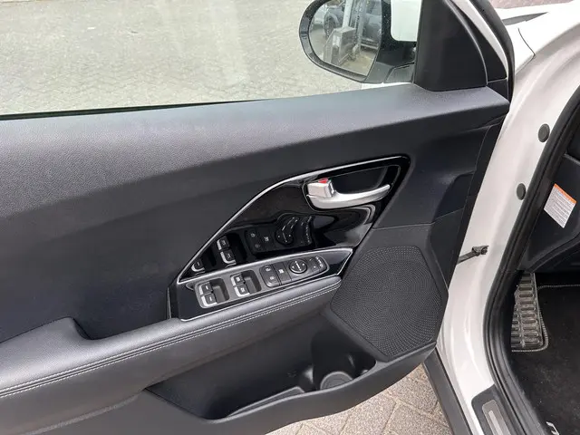Kia Niro 1.6 GDi Hybrid ComfortLine 2022 Hybride Benzine 13
