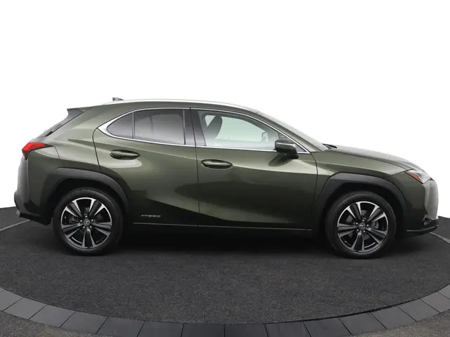 Lexus UX 250h Business Line 2021 Hybride Benzine 13