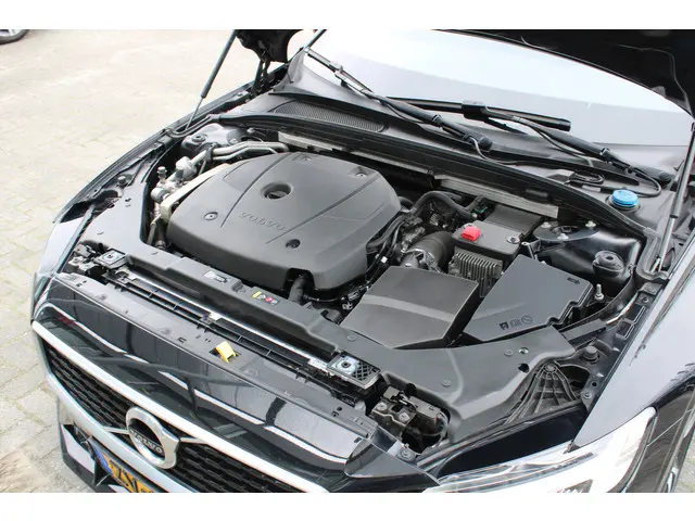 Volvo S60 T4 Automaat R-Design 2019 Benzine 39