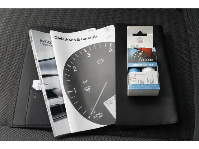 Toyota Aygo 1.0 VVT-i x-play 2019 Benzine 24