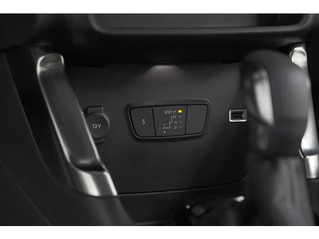 Citroën C3 Aircross PureTech 130 EAT6 Max 2024 Benzine 44