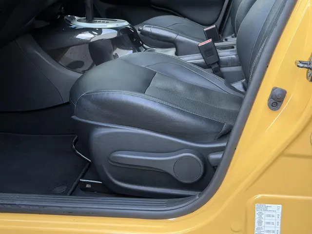 Nissan Juke 1.6 Tekna 2015 Benzine 9