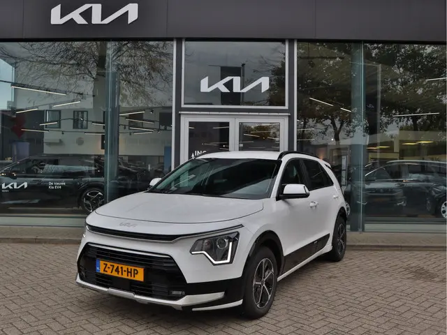 Kia Niro 1.6 GDi Hybrid DynamicLine 2024 Hybride Benzine