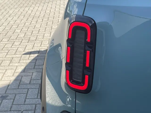 Renault 4 Comfort Range Iconic 52 kWh 2025 Elektrisch 35