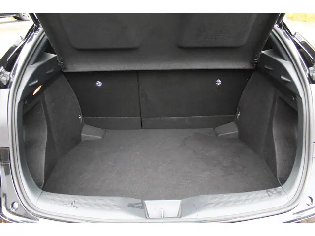 Toyota C-HR 1.8 Hybrid Dynamic 2023 Hybride Benzine 17