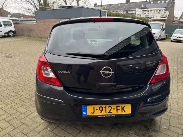 Opel Corsa 1.4-16V / in opdracht van klant 2013 Benzine 5