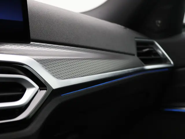 BMW 3 Serie Sedan 330e 2023 Hybride Benzine 20