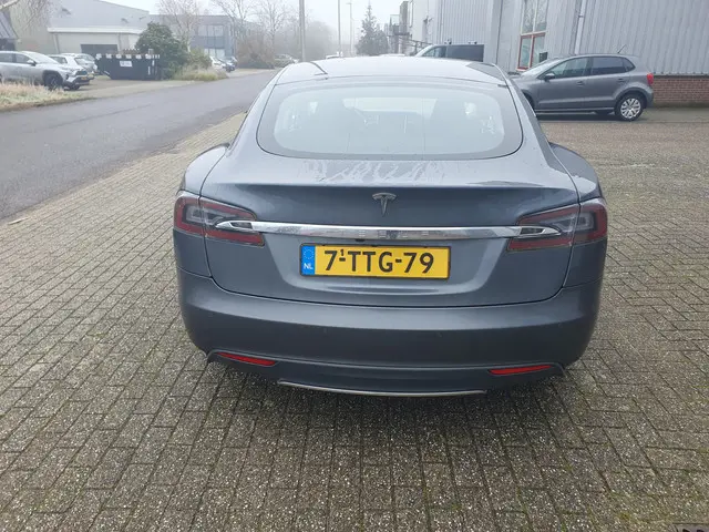 Tesla Model S 85 Base, Free Supercharging 2014 Elektrisch 5