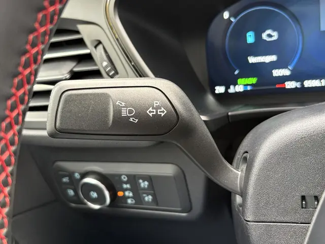 Ford Kuga 2.5 PHEV ST-Line X 2025 Hybride Benzine 22