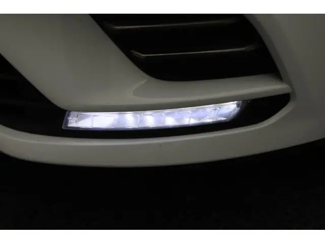 Renault Clio Estate 0.9 TCe Limited 2017 Benzine 6