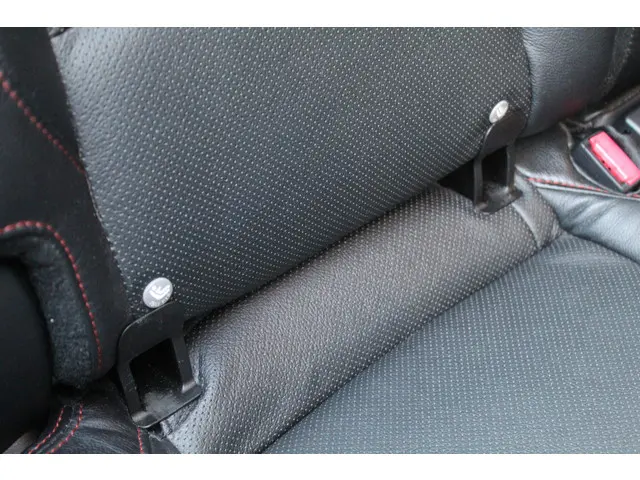 Mazda 3 2.0 GT-M//Bose//Automaat//Navi!! 2014 Benzine 27