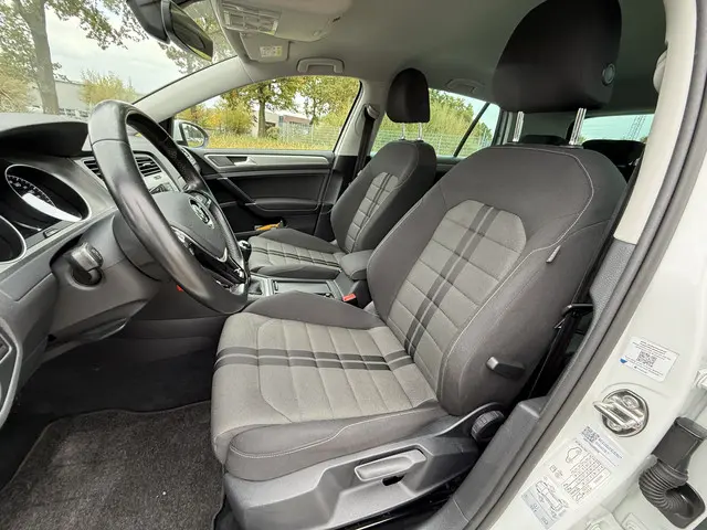 Volkswagen Golf 1.0 TSI Connected Series 2017 Benzine 13