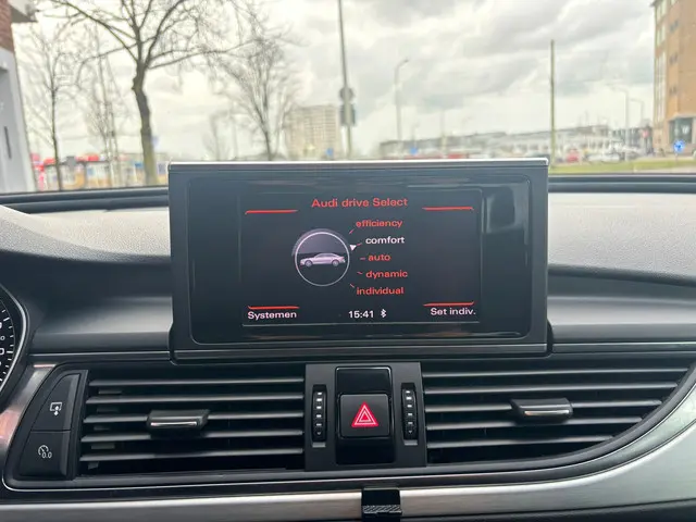 Audi A6 Limousine 2.0 TFSI S-Line Edition 2013 Benzine 25