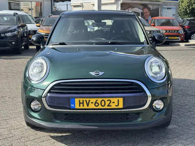 MINI Cooper Mini 1.5 Business 2016 Benzine 10