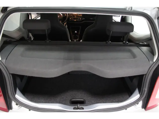 Volkswagen up! 1.0 move up! BlueMotion 2013 Benzine 9