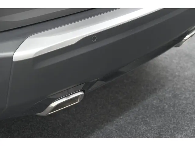 Peugeot 2008 PureTech 130 EAT8 Allure 2023 Benzine 25