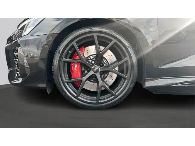Audi RS3 Limousine 2.5 TFSI 400pk Quattro 2023 Benzine 13