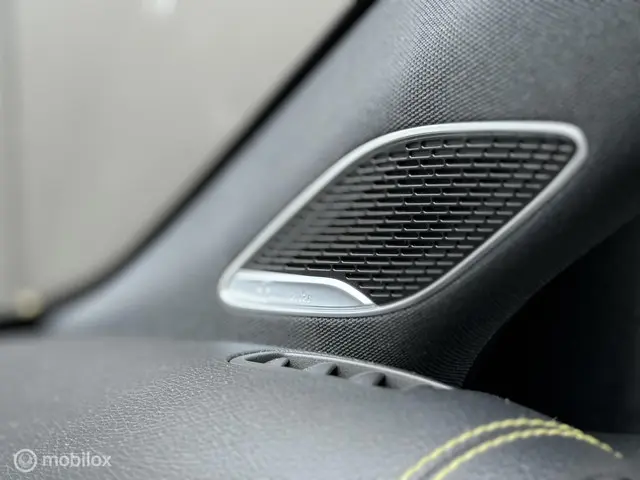 Mercedes-Benz A-Klasse 250 Premium Plus 2019 Benzine 15