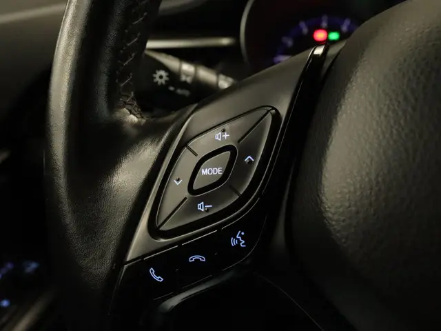 Toyota C-HR 1.2 Dynamic 2017 Benzine 17