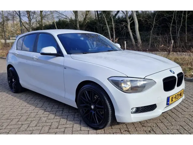 BMW 1 Serie 116i Business 191D KM Navi 2013 Benzine 4