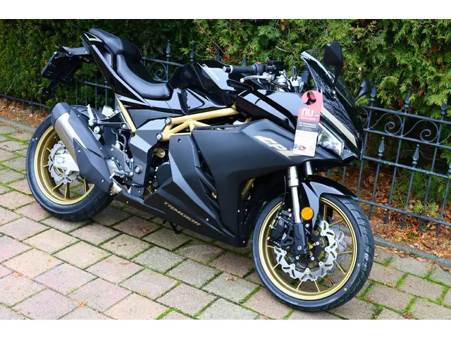Yamaha YZF R125 TRMOTOR 125 GP-ONE [A1 A2] 2025 Benzine 7