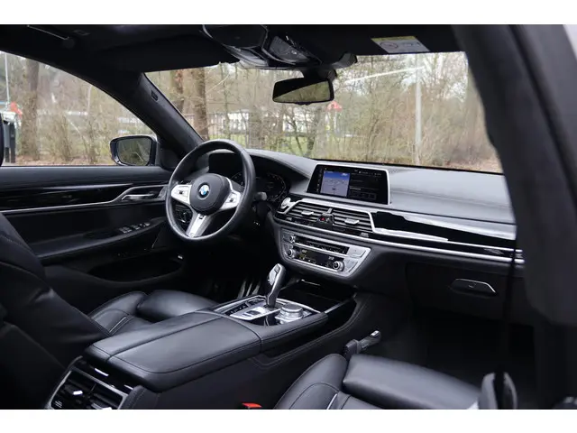 BMW 7 Serie 745e High Executive 2019 Hybride Benzine 14