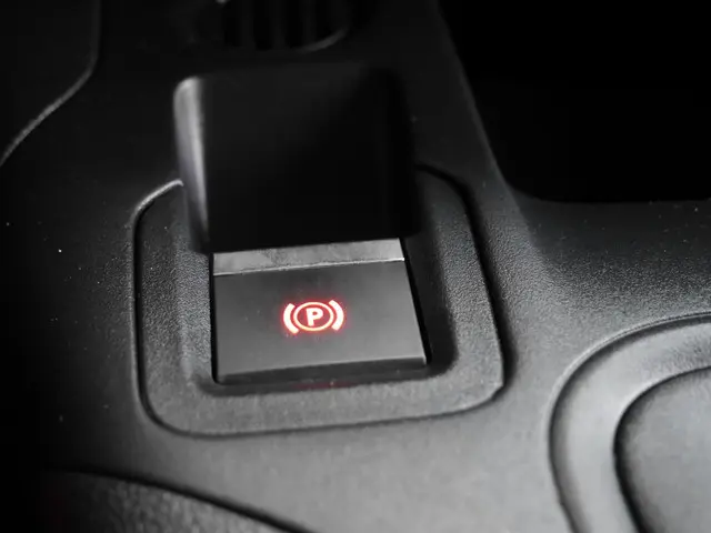 Citroën Berlingo 1.5 100PK BlueHDI Club 2022 Diesel 26