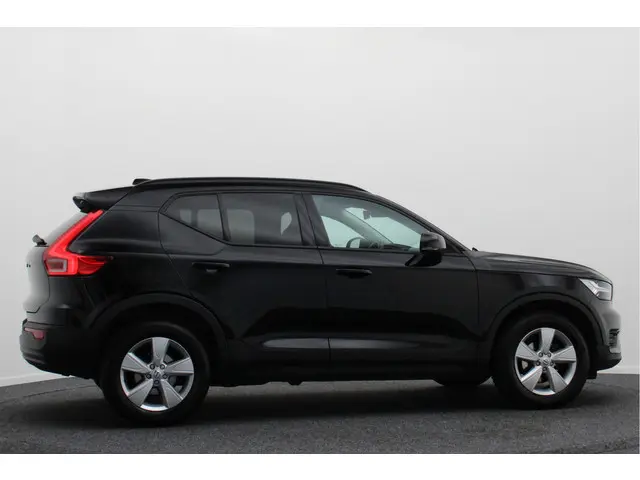 Volvo XC40 1.5 T3 2018 Benzine 9