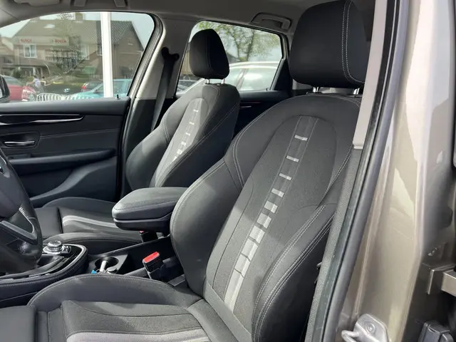 BMW 2 Serie Active Tourer 218i Sport 2015 Benzine 6