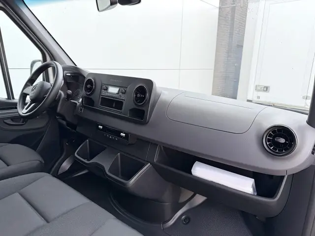 Mercedes-Benz eSprinter 312 2020 Elektrisch 8