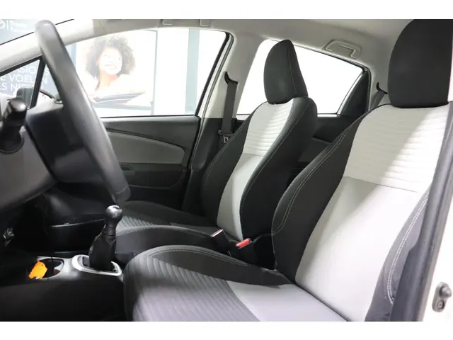 Toyota Yaris 1.0 VVT-i Comfort, 2017 Benzine 14