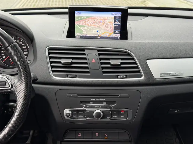 Audi Q3 2.0 TFSI quattro Pro Line S 2013 Benzine 40