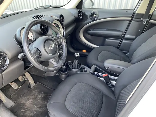 MINI Countryman 3