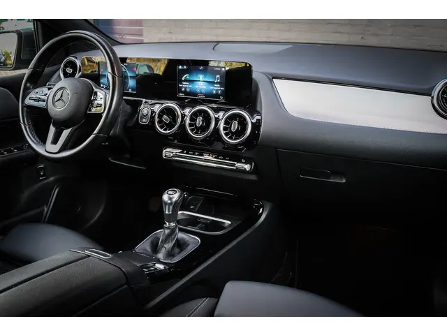 Mercedes-Benz B-Klasse 160 2020 Benzine 9