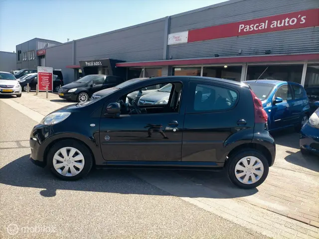 Peugeot 107 1.0 Envy airco nap apk 2014 Benzine 4