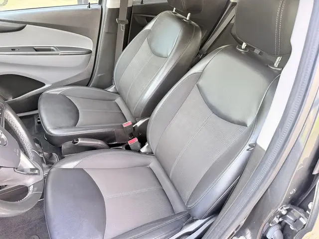 Opel KARL 1.0 ecoFLEX Innovation 2017 Benzine 5