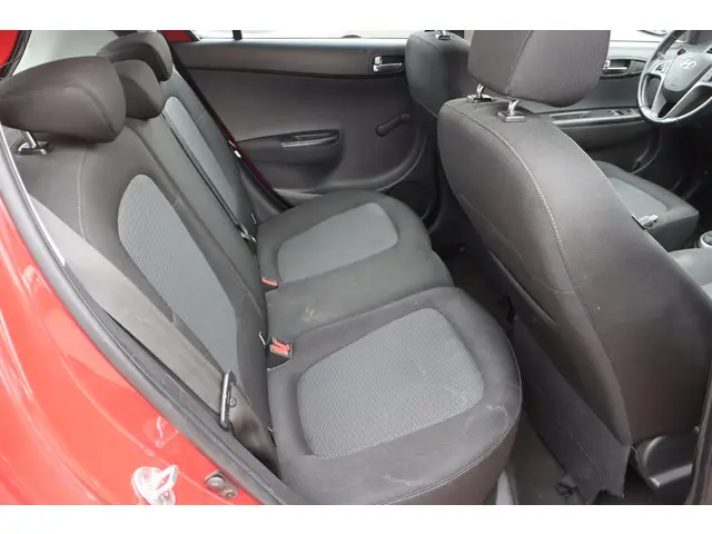 Hyundai i20 1.2i i-Motion 2012 Benzine 13