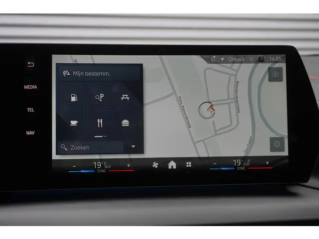 BMW 1 Serie 120 2025 Benzine 14