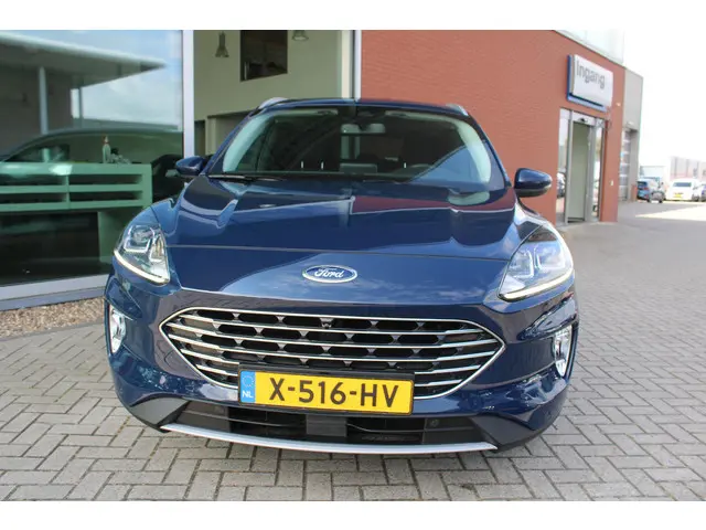 Ford Kuga 2.5 PHEV Titanium 2022 Hybride Benzine 3