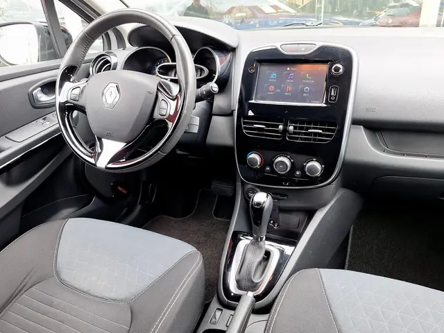 Renault Clio 1.2 Dynamique Automaat 2015 Benzine 15