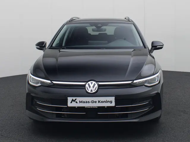 Volkswagen Golf 1.5eTSI/150PK Goal DSG 2024 Benzine 31