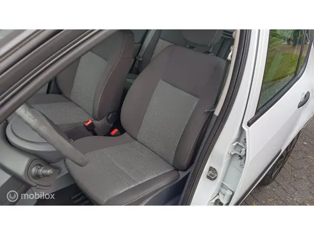Renault Modus 1.2-16V Authentique 2012 Benzine 6
