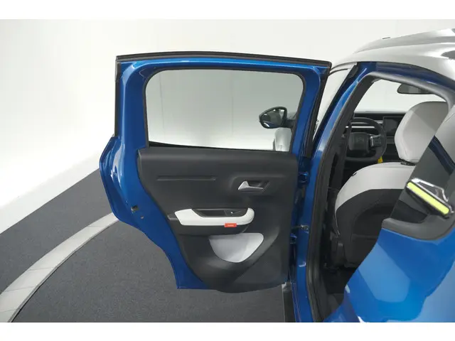 Citroën C3 1.2 Turbo 100pk Plus 2025 Benzine 51