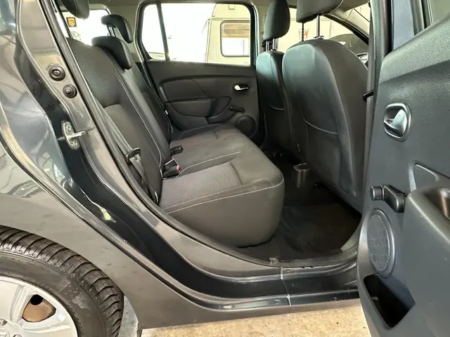 Dacia Logan MCV 0.9 TCe Laureate 2017 Benzine 23