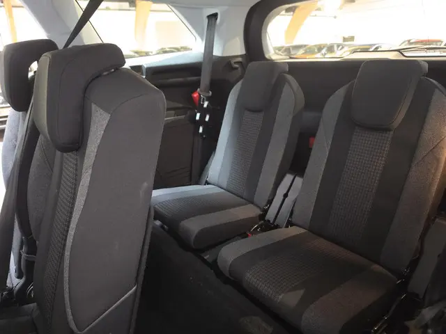 Peugeot 5008 1.2 PureTech Active 2020 Benzine 20