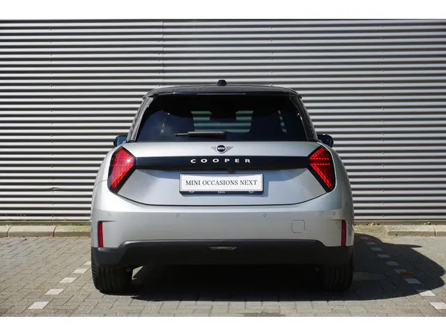 MINI 3-Deurs Cooper E 2025 Elektrisch 10