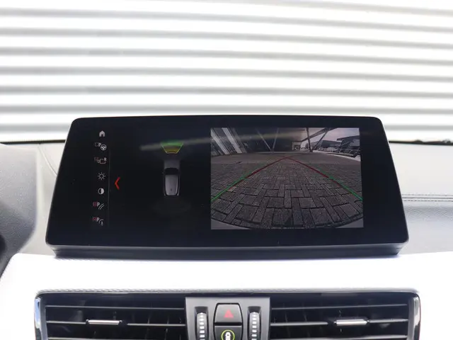 BMW X2 sDrive18i 2022 Benzine 28