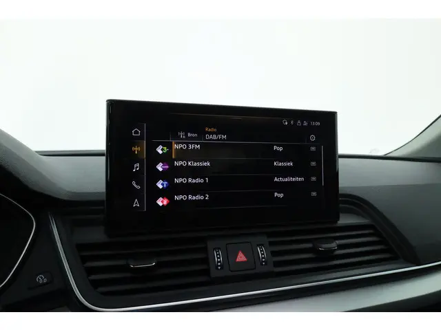 Audi Q5 50 TFSI e 2021 Hybride Benzine 22