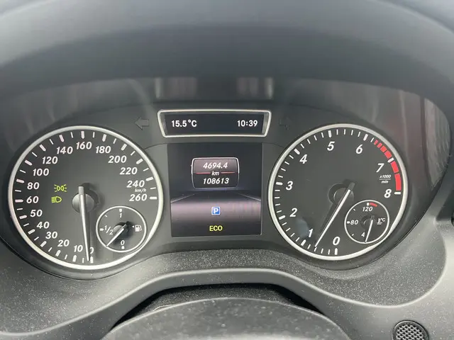 Mercedes-Benz A-Klasse 180 2014 Benzine 8